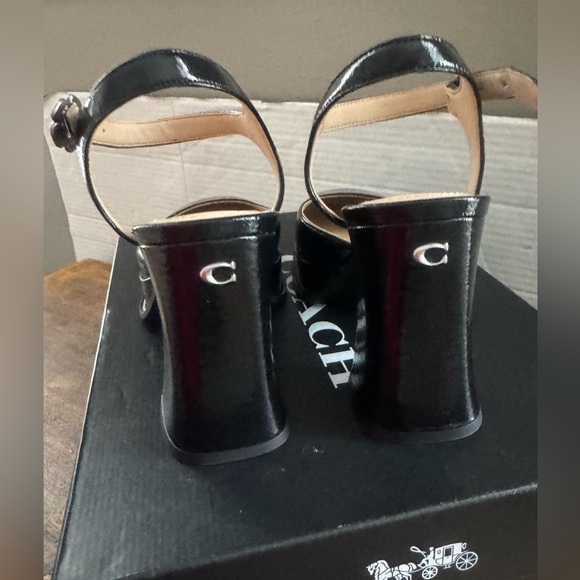 $195 Coach Tea Rose glazed black leather platform pumps size 6 - Picture 3 of 6
